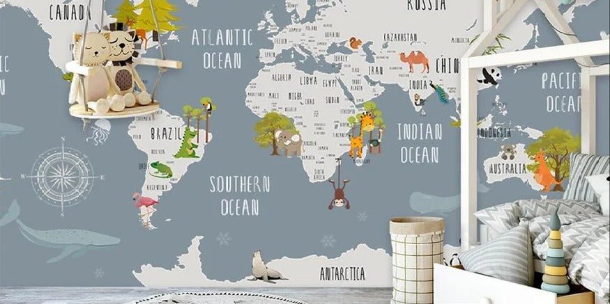 Papel pintado para habitación infantil con mapa de animales grises
