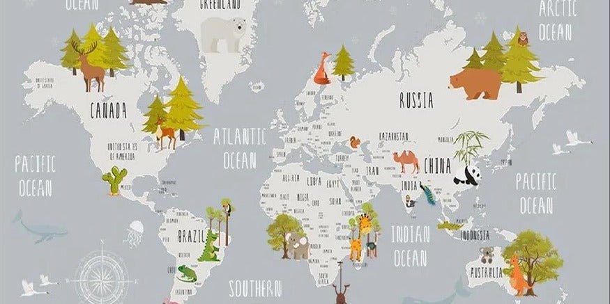 Papel pintado para habitación infantil con mapa de animales en gris claro