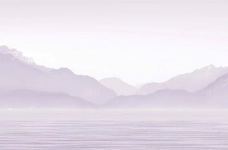 Papel pintado Annecy y su apacible lago violeta