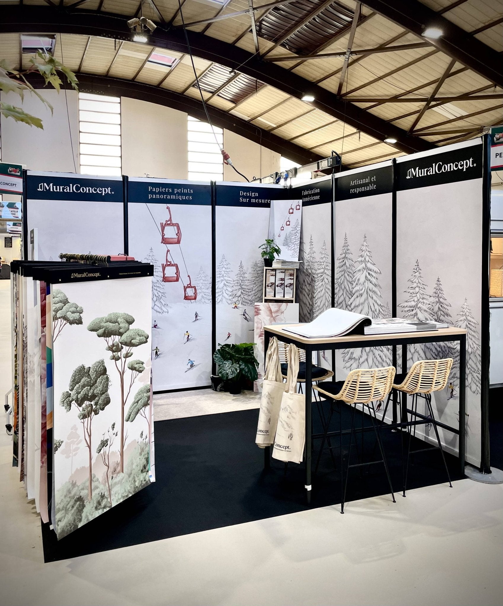 Mettez en scène votre stand de salon ou de foire avec du papier peint panoramique : l’atout immanquable