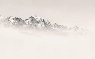 Papel pintado Mont Blanc en niebla sepia