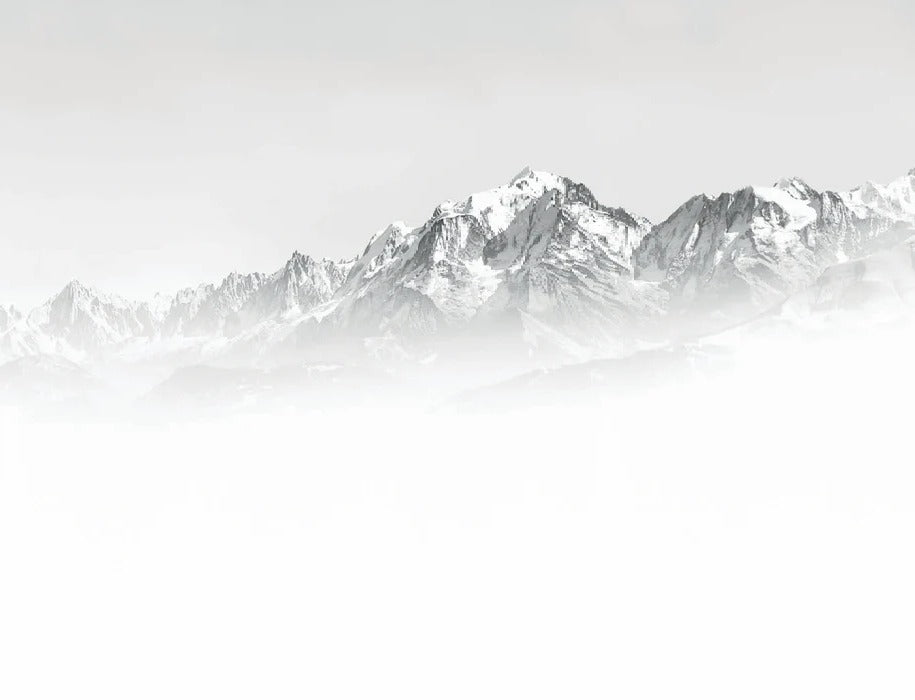 Papel pintado blanco y negro Mont Blanc en la niebla