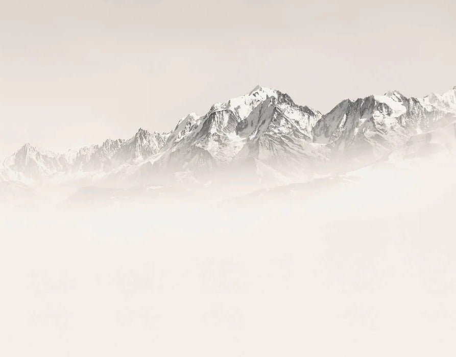 Papel pintado Mont Blanc en niebla sepia