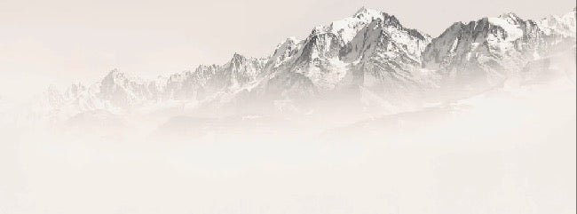 Papel pintado Mont Blanc en niebla sepia