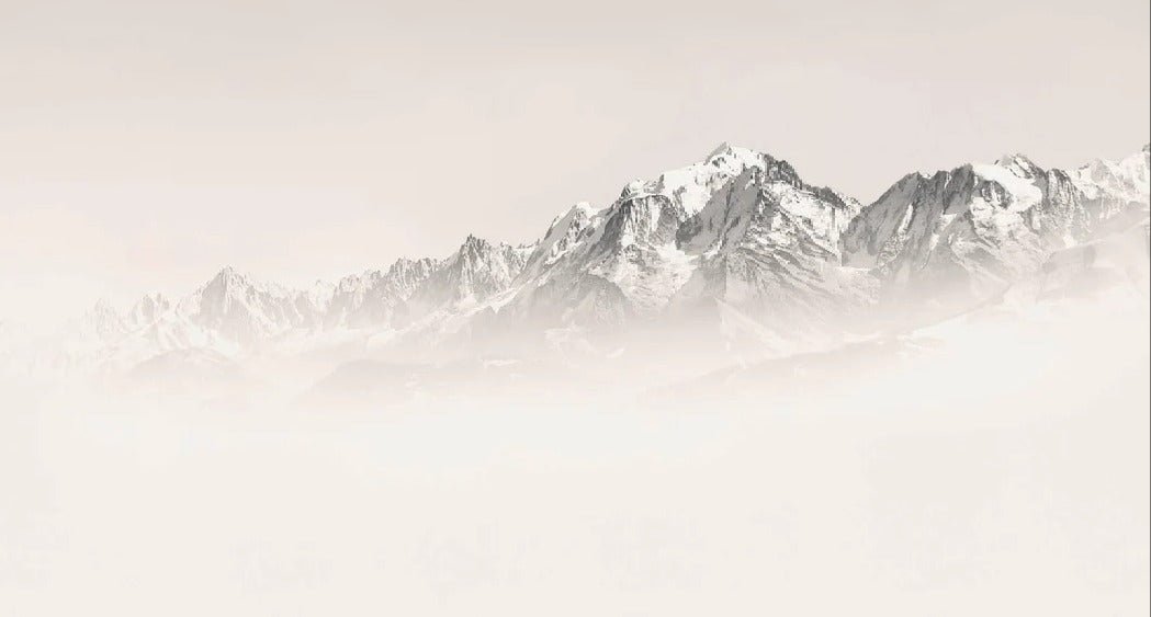 Papel pintado Mont Blanc en niebla sepia