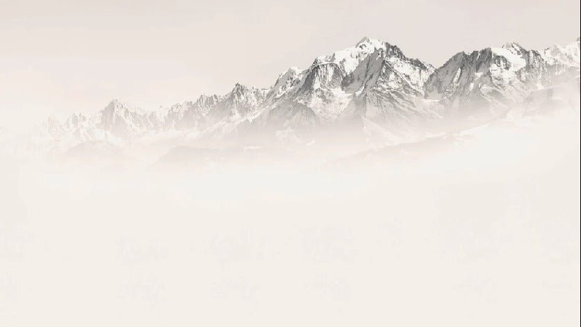 Papel pintado Mont Blanc en niebla sepia