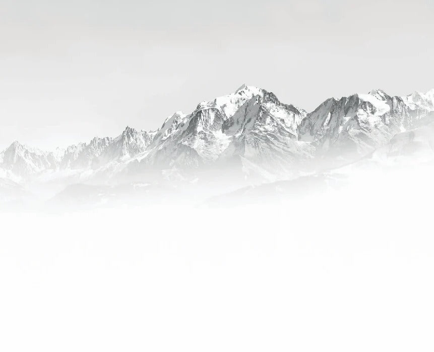 Papel pintado blanco y negro Mont Blanc en la niebla