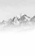 Papel pintado blanco y negro Mont Blanc en la niebla