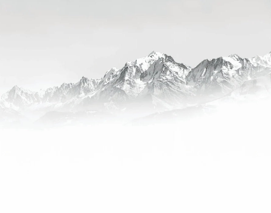 Papel pintado blanco y negro Mont Blanc en la niebla