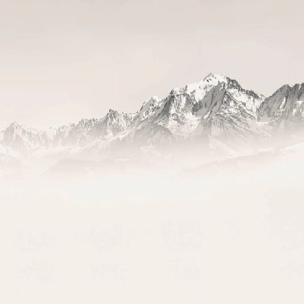 Papel pintado Mont Blanc en niebla sepia