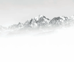 Papier peint Mont Blanc dans la brume noir et blanc