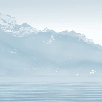 Papier peint Annecy et son lac paisible